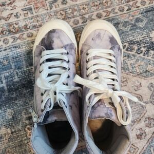 Rocket Dog Grey and White Sneakers